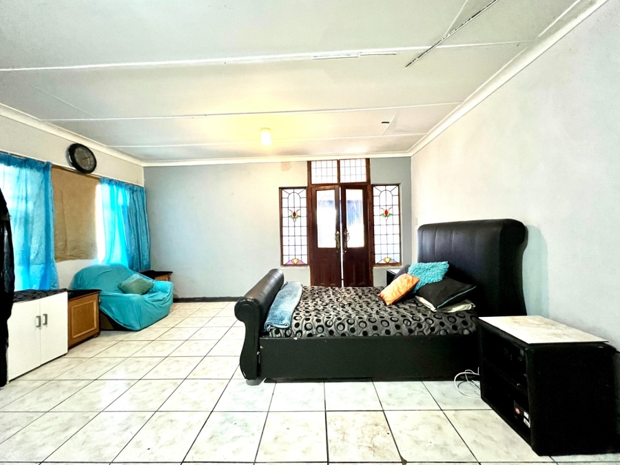 5 Bedroom Property for Sale in Potchefstroom North West